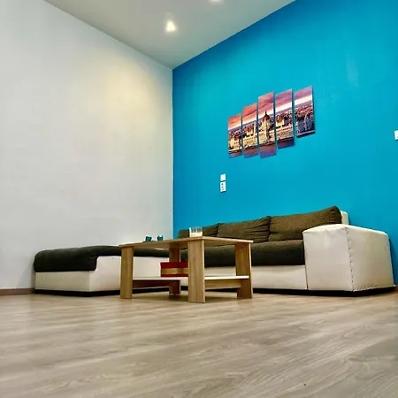 Elza House